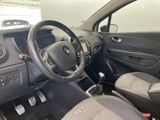 RENAULT CAPTUR - voiture d'occasion - Photo 18