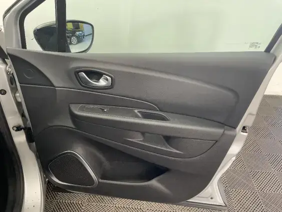 RENAULT CAPTUR - voiture d'occasion - Photo 20