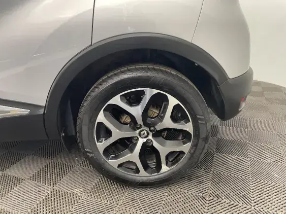 RENAULT CAPTUR - voiture d'occasion - Photo 24