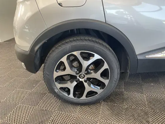 RENAULT CAPTUR - voiture d'occasion - Photo 25