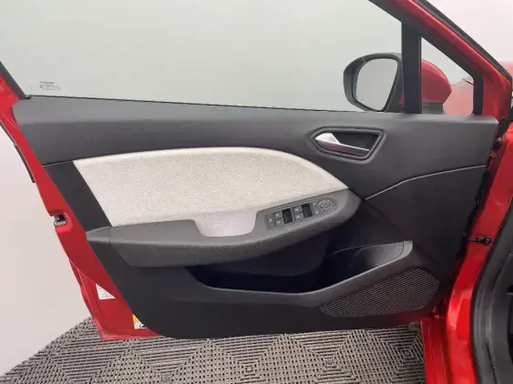 RENAULT CLIO V - voiture d'occasion - Photo 19