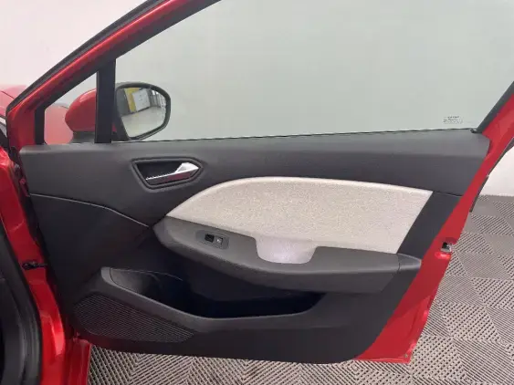 RENAULT CLIO V - voiture d'occasion - Photo 20