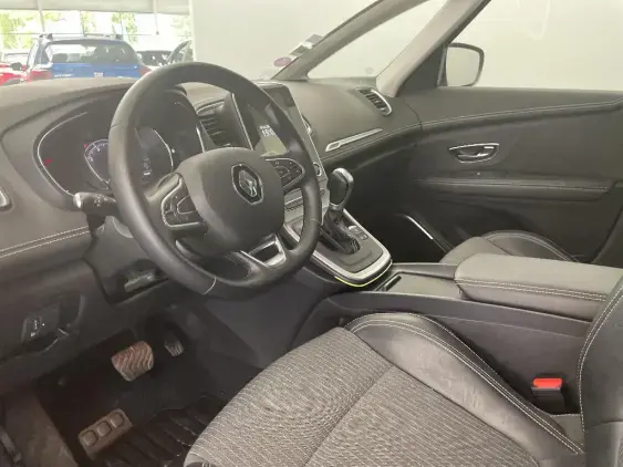 RENAULT SCENIC IV - voiture d'occasion - Photo 18