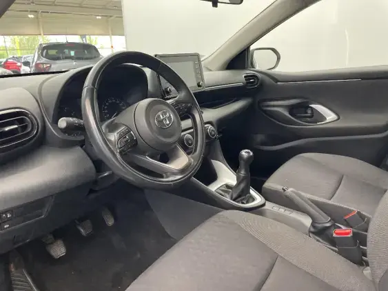TOYOTA YARIS IV - voiture d'occasion - Photo 18