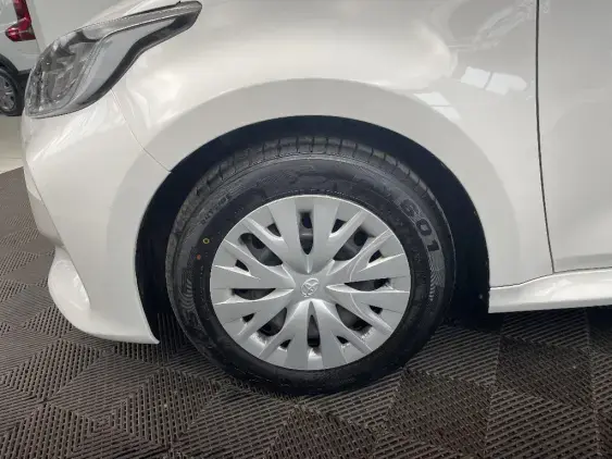 TOYOTA YARIS IV - voiture d'occasion - Photo 23