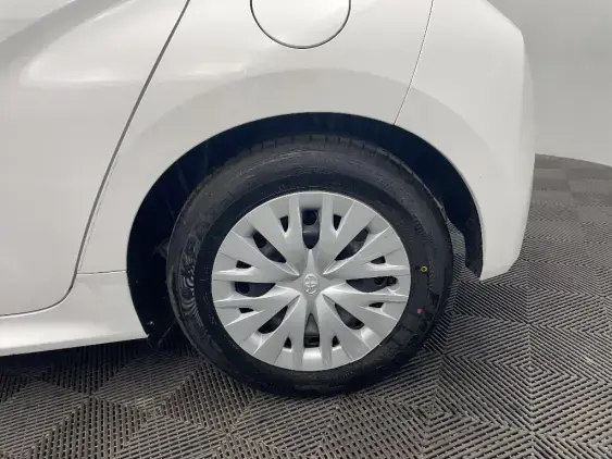 TOYOTA YARIS IV - voiture d'occasion - Photo 24