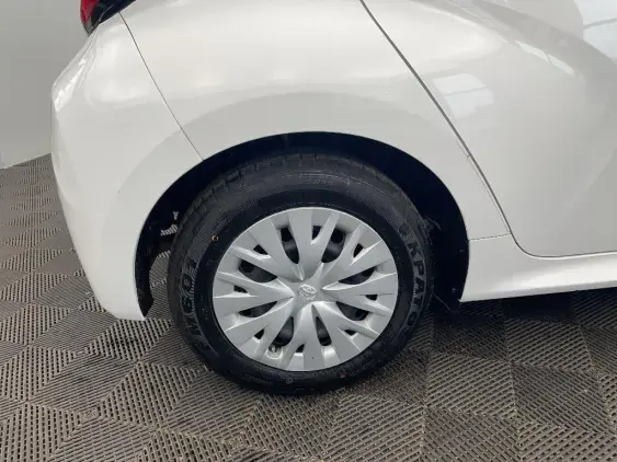 TOYOTA YARIS IV - voiture d'occasion - Photo 25
