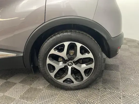 RENAULT CAPTUR - voiture d'occasion - Photo 24