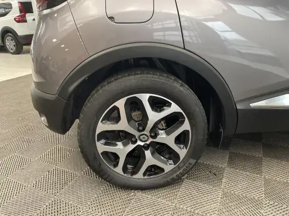 RENAULT CAPTUR - voiture d'occasion - Photo 25