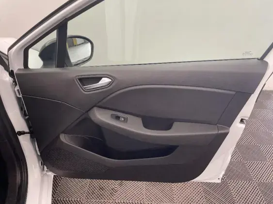 RENAULT CLIO V - voiture d'occasion - Photo 20