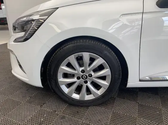 RENAULT CLIO V - voiture d'occasion - Photo 23