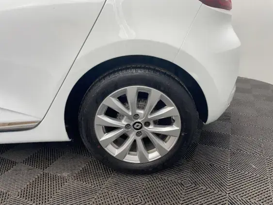 RENAULT CLIO V - voiture d'occasion - Photo 24