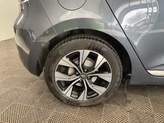 RENAULT CLIO V - voiture d'occasion - Photo 24