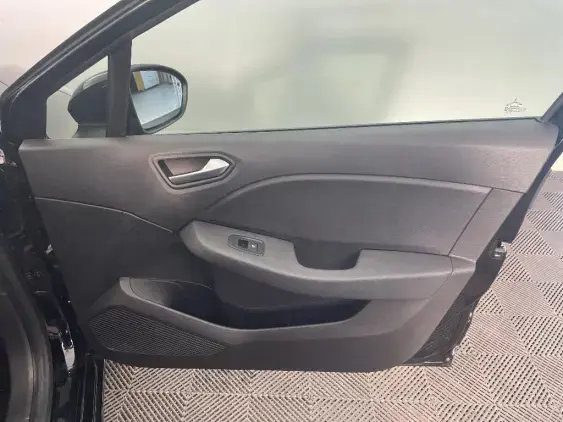 RENAULT CLIO V - voiture d'occasion - Photo 20