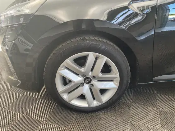 RENAULT CLIO V - voiture d'occasion - Photo 23