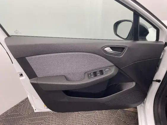 RENAULT CLIO V - voiture d'occasion - Photo 19