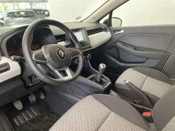 RENAULT CLIO V - voiture d'occasion - Photo 18