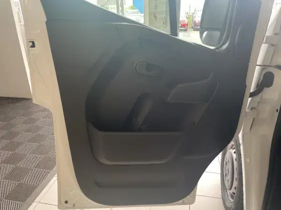 RENAULT MASTER FG III - voiture d'occasion - Photo 18