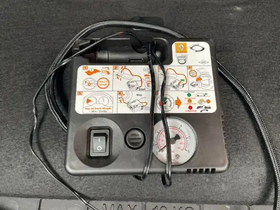 RENAULT MEGANE V - voiture d'occasion - Photo 17