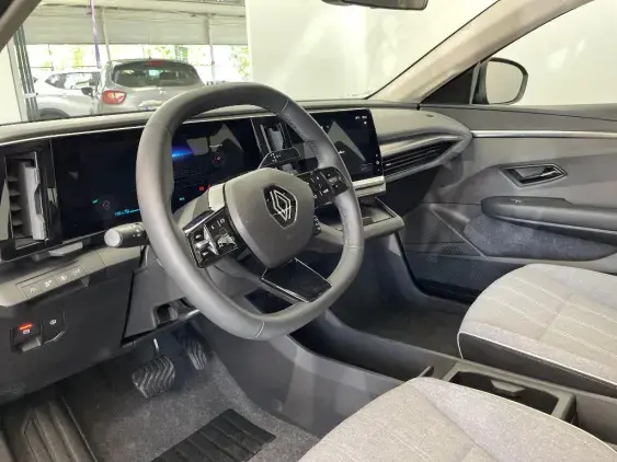 RENAULT MEGANE V - voiture d'occasion - Photo 18