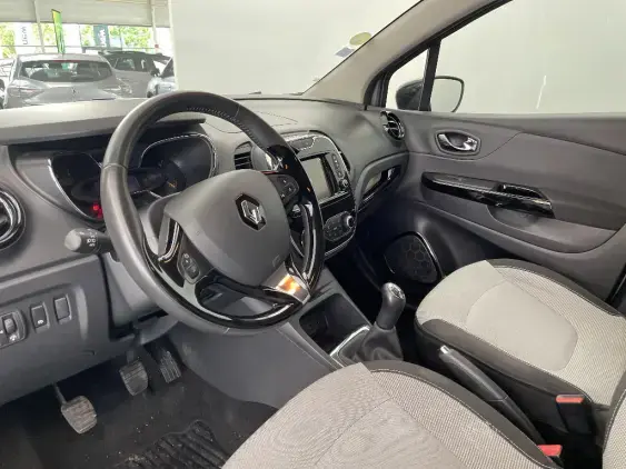 RENAULT CAPTUR - voiture d'occasion - Photo 18