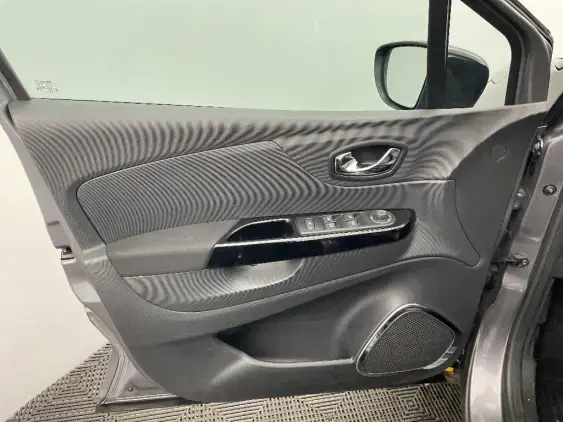 RENAULT CAPTUR - voiture d'occasion - Photo 19