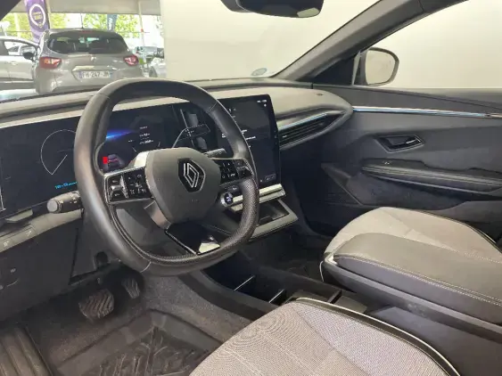 RENAULT MEGANE V - voiture d'occasion - Photo 18