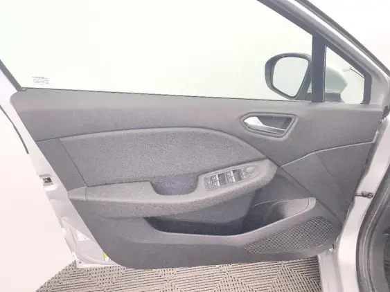 RENAULT CLIO V - voiture d'occasion - Photo 19
