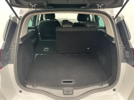 RENAULT SCENIC IV - voiture d'occasion - Photo 16