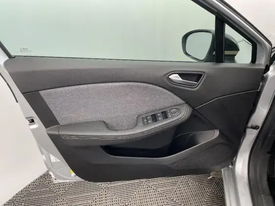 RENAULT CLIO V - voiture d'occasion - Photo 19