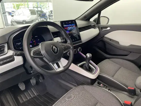 RENAULT CLIO V - voiture d'occasion - Photo 18
