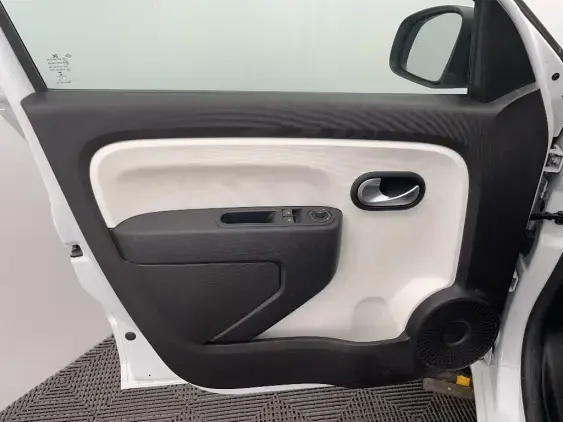 RENAULT TWINGO ELECTRIQUE III - voiture d'occasion - Photo 18