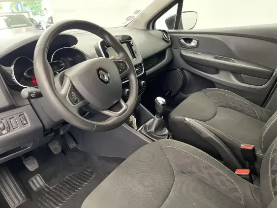 RENAULT CLIO IV - voiture d'occasion - Photo 18