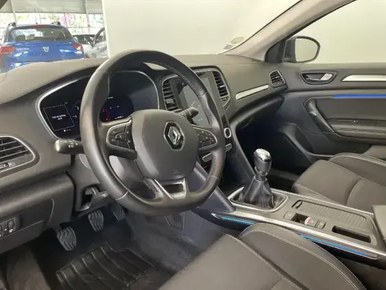 RENAULT MEGANE IV - voiture d'occasion - Photo 18