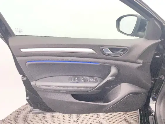 RENAULT MEGANE IV - voiture d'occasion - Photo 19