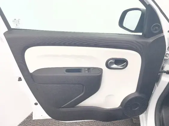 RENAULT TWINGO III - voiture d'occasion - Photo 18