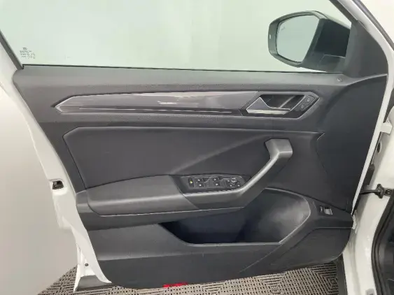 VOLKSWAGEN T-ROC - voiture d'occasion - Photo 19
