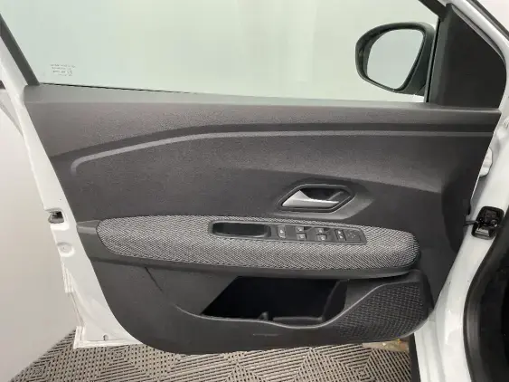 DACIA SANDERO III - voiture d'occasion - Photo 19