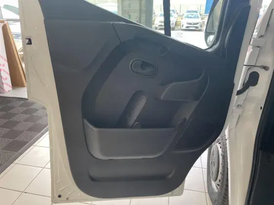 RENAULT MASTER III - voiture d'occasion - Photo 17