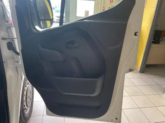 RENAULT MASTER III - voiture d'occasion - Photo 18
