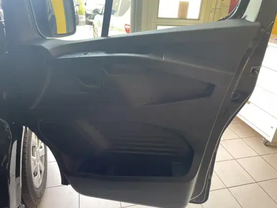 RENAULT TRAFIC III - voiture d'occasion - Photo 20