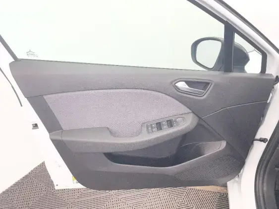 RENAULT CLIO V - voiture d'occasion - Photo 19