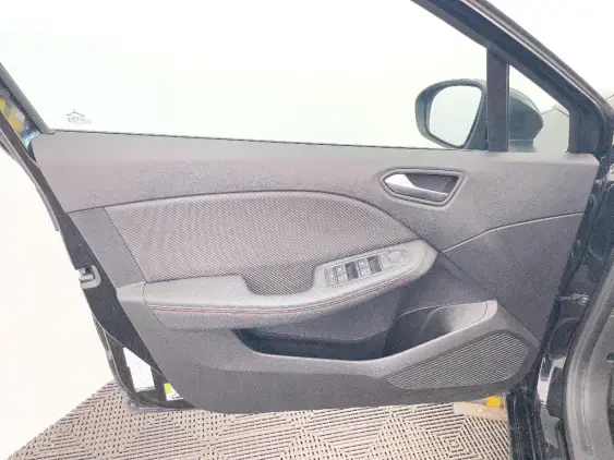 RENAULT CLIO V - voiture d'occasion - Photo 19
