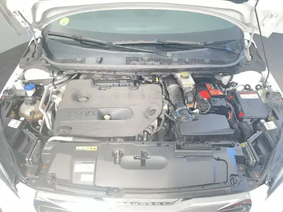 PEUGEOT 308 SW II - voiture d'occasion - Photo 21