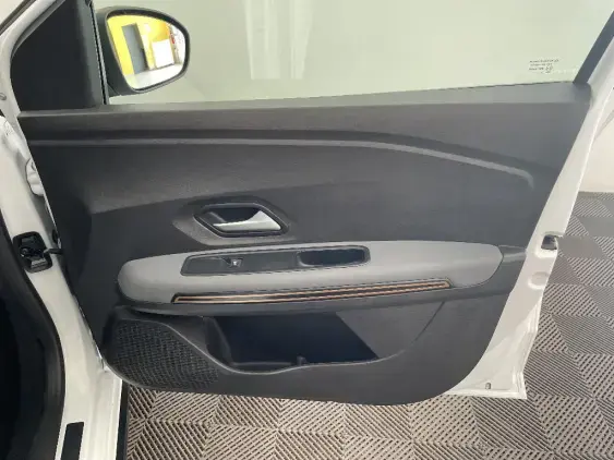 DACIA SANDERO III - voiture d'occasion - Photo 20