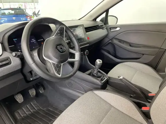 RENAULT CLIO V - voiture d'occasion - Photo 18