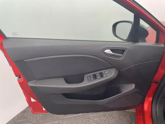 RENAULT CLIO V - voiture d'occasion - Photo 19