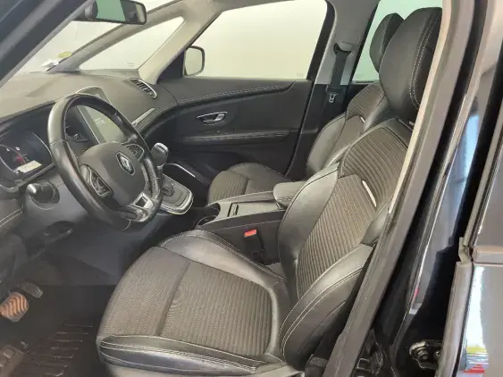 RENAULT SCENIC IV - voiture d'occasion - Photo 18