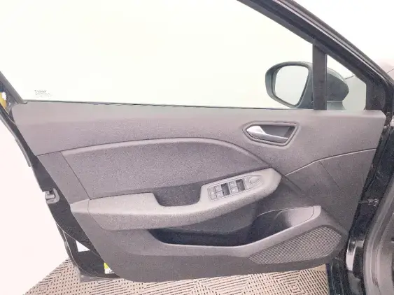 RENAULT CLIO V - voiture d'occasion - Photo 19