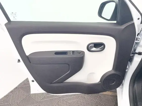 RENAULT TWINGO III - voiture d'occasion - Photo 18